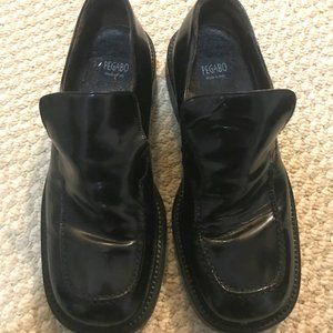 SUPER COOL PATENT LEATHER DRESS SHOES
